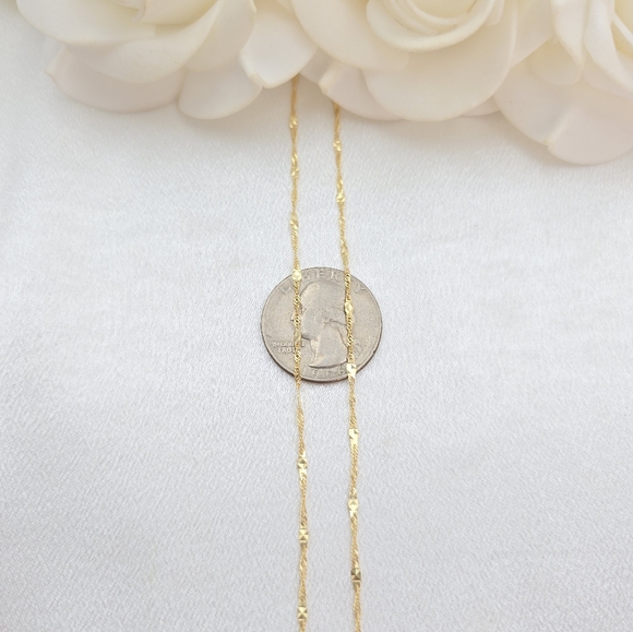 14k Gold Singapore Mirror Chain - 16" - Picture 6 of 8